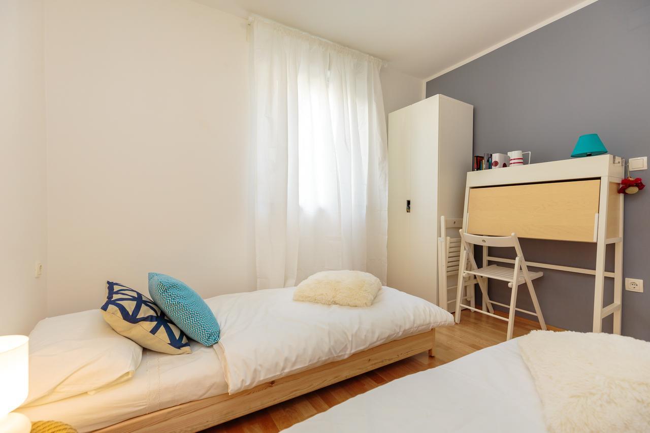 Two Bedroom Sunny Suite دوبروفينك المظهر الخارجي الصورة